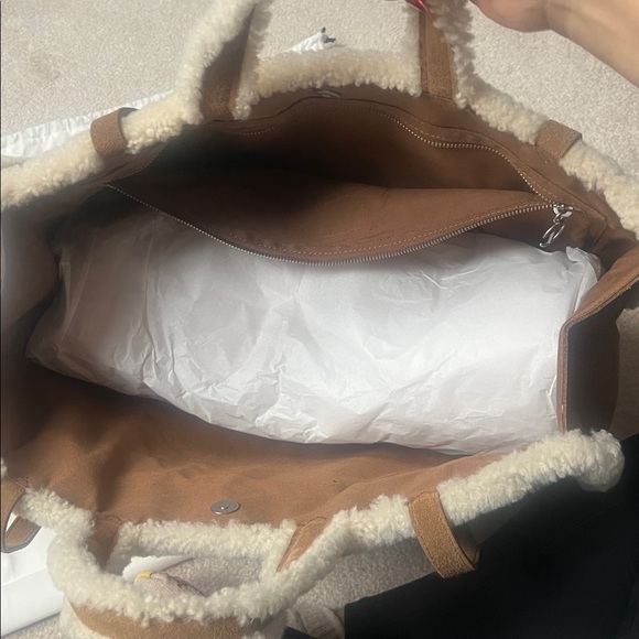 Telfar | UGG Brown and Cream Tote Bag - Picture 5 of 7